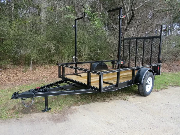 Side view of trap trailer